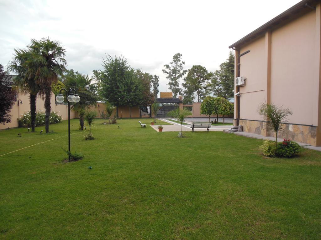 Hotel Aybal Сальта Экстерьер фото