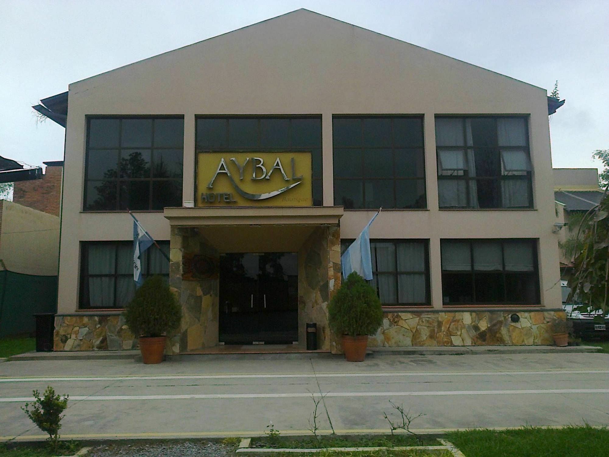 Hotel Aybal Сальта Экстерьер фото