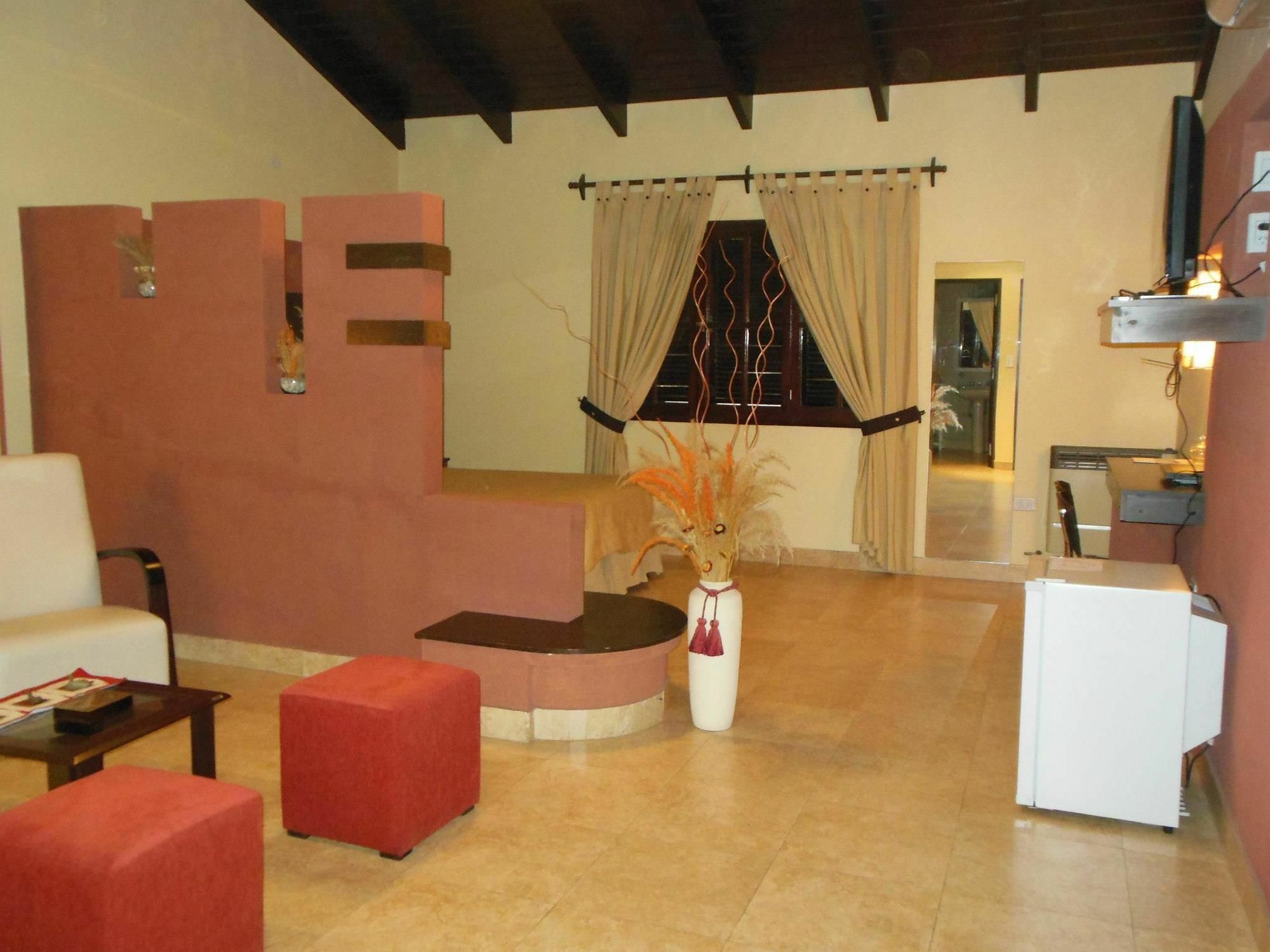 Hotel Aybal Сальта Экстерьер фото